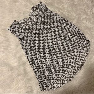 Pleione White & Black Pattern